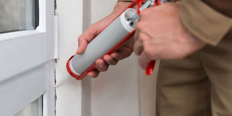 Windows Caulkng in Canada